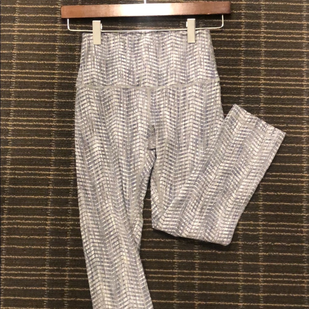 Lululemon cropped high waisted leggings